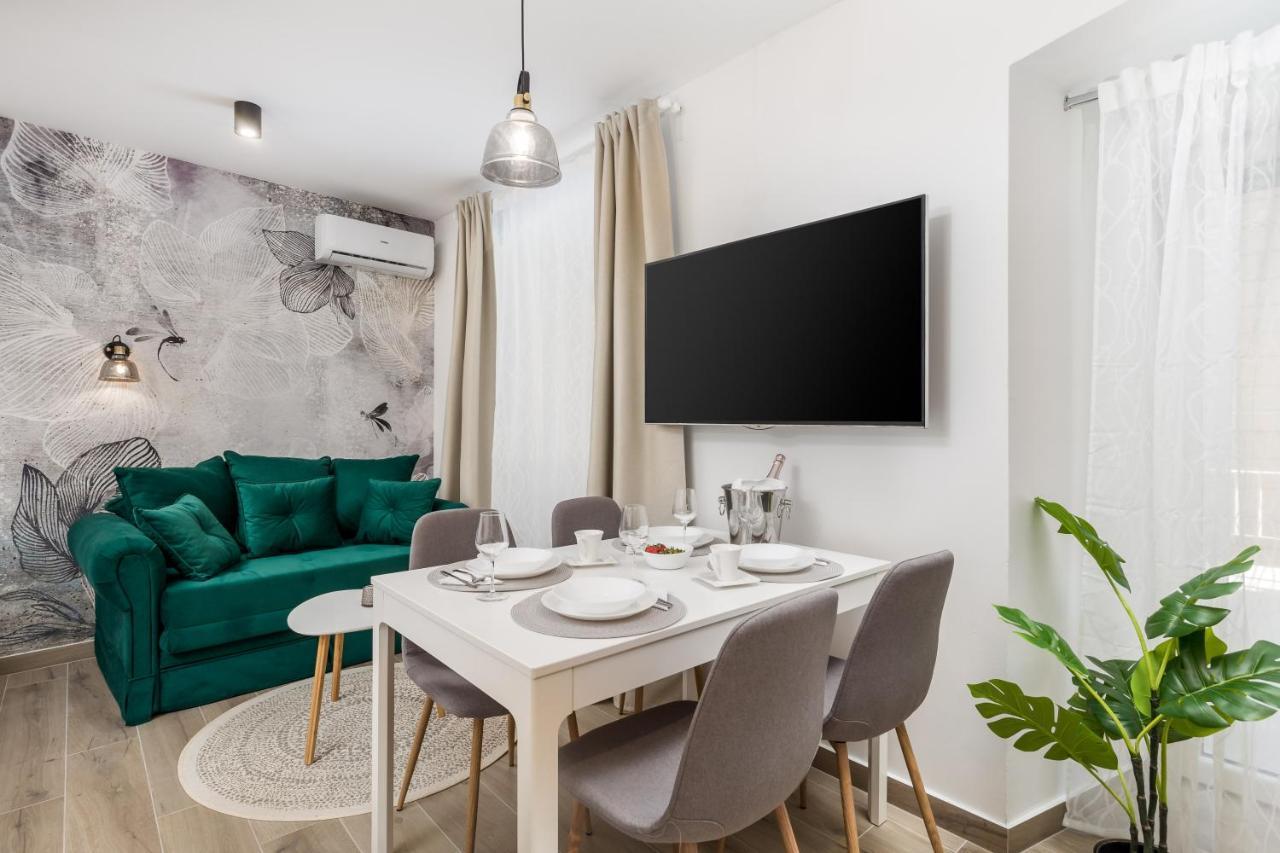 Srnec Apartments - Korzo Rijeka Luaran gambar