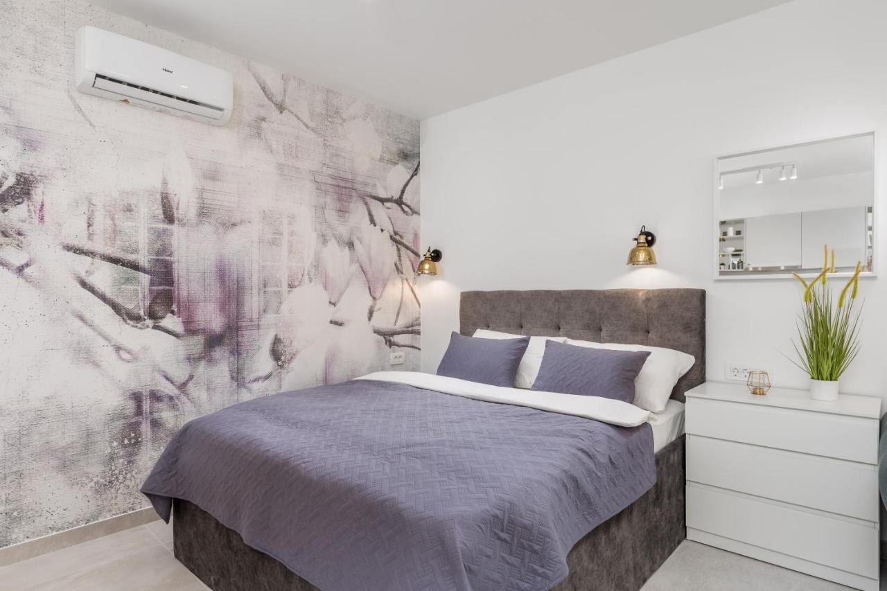Srnec Apartments - Korzo Rijeka Luaran gambar