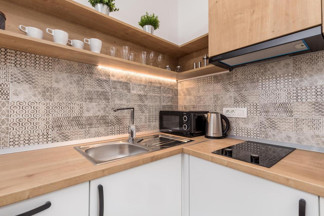 Srnec Apartments - Korzo Rijeka Luaran gambar