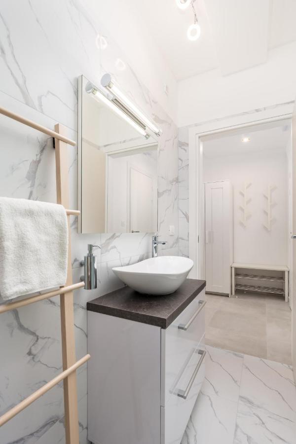 Srnec Apartments - Korzo Rijeka Luaran gambar