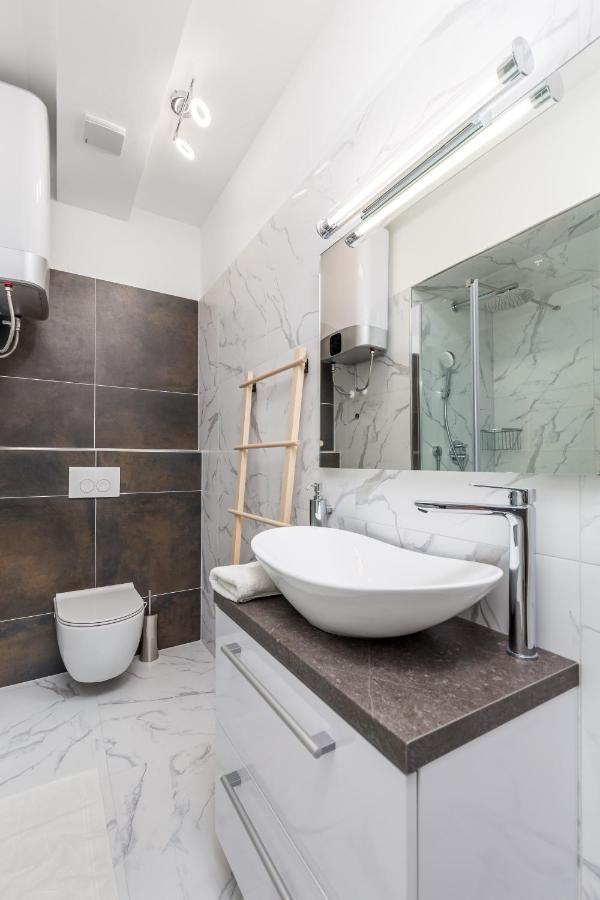 Srnec Apartments - Korzo Rijeka Luaran gambar
