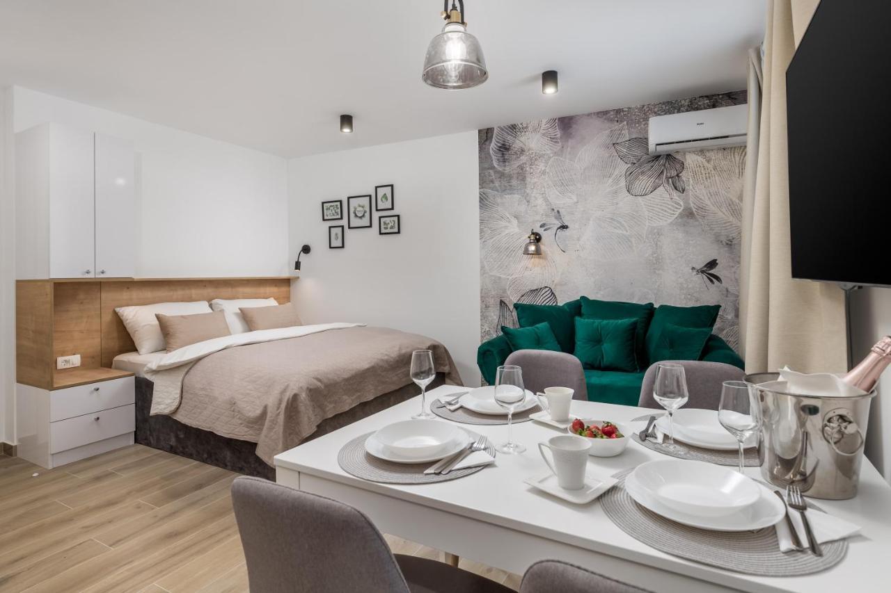 Srnec Apartments - Korzo Rijeka Luaran gambar