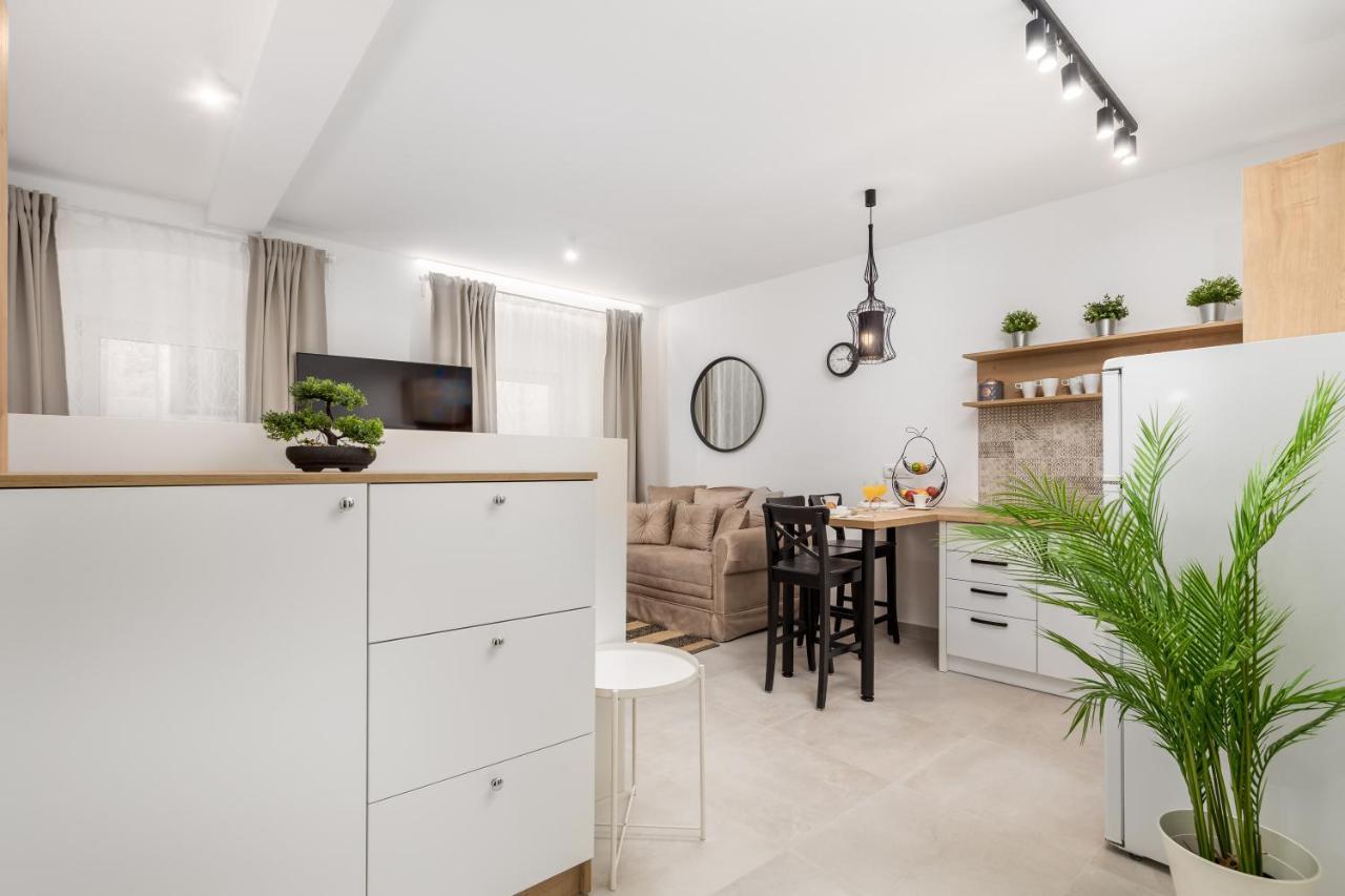 Srnec Apartments - Korzo Rijeka Luaran gambar