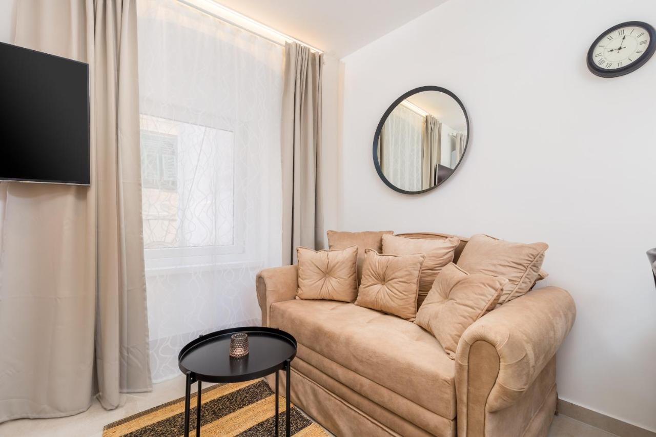 Srnec Apartments - Korzo Rijeka Luaran gambar